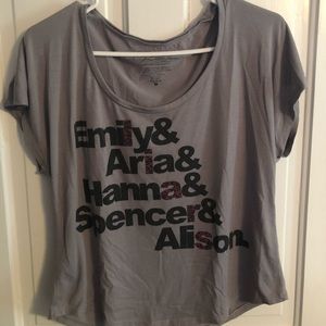 pretty little liars top